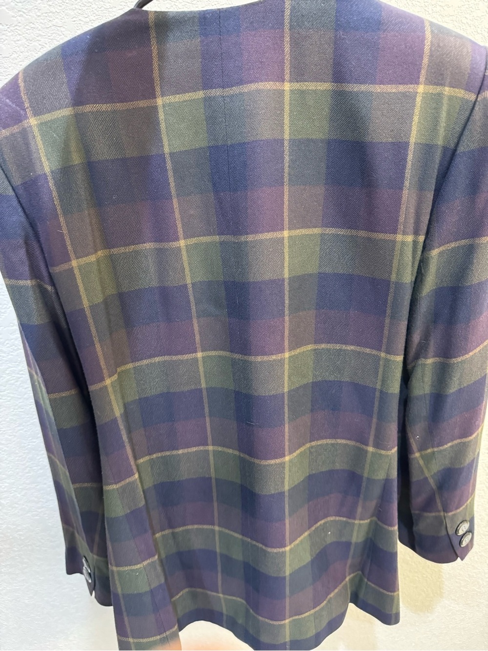 Jacqueline Ferrar Double-Breasted Plaid Blazer in Navy & Olive - Picture 3 of 5